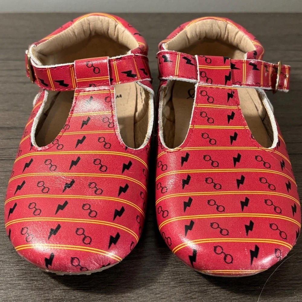 Monkey Feet Harry Potter Red T-Strap Moccasin Kids‎ Shoes Size 4-5Y